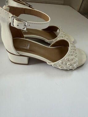 Pearl-Embellished White Block Heel Sandals with Ankle Strap